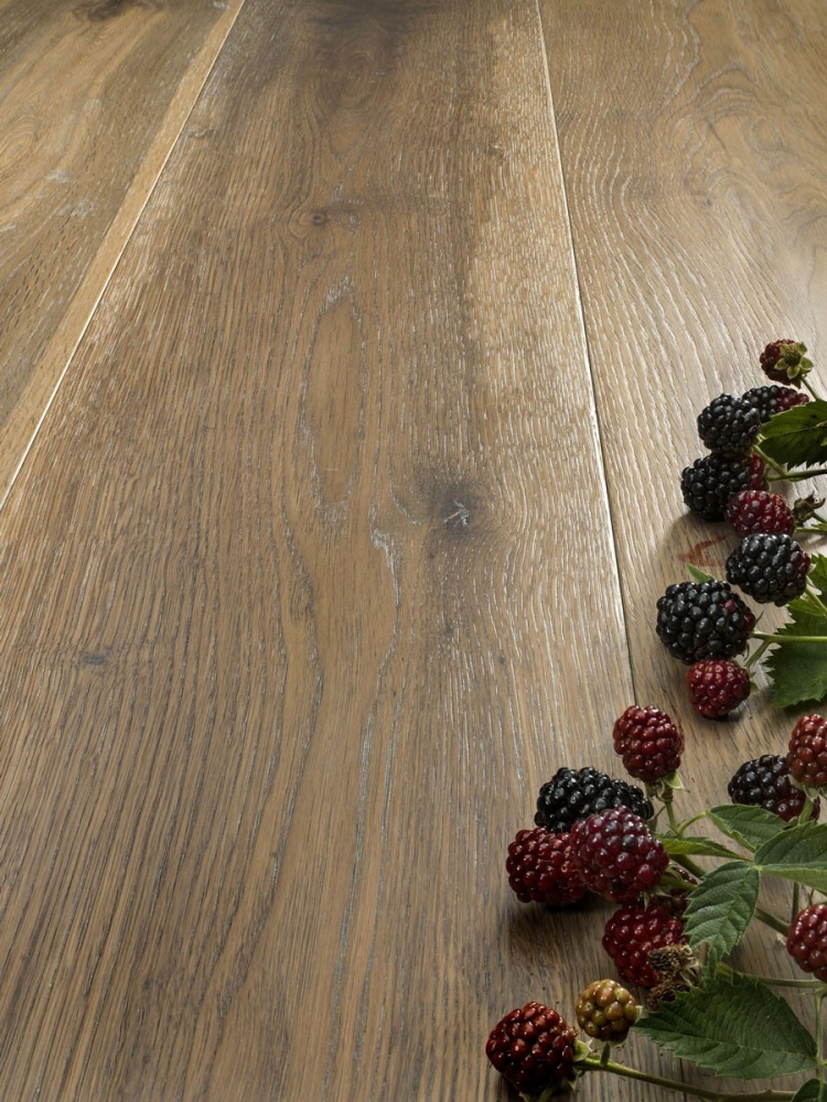 Инженерная доска Bassano Parquet Коллекция Radici di Quercia Дуб Villa Marta строганный, браш, лак 2350х142х15/3,6 мм (Италия)